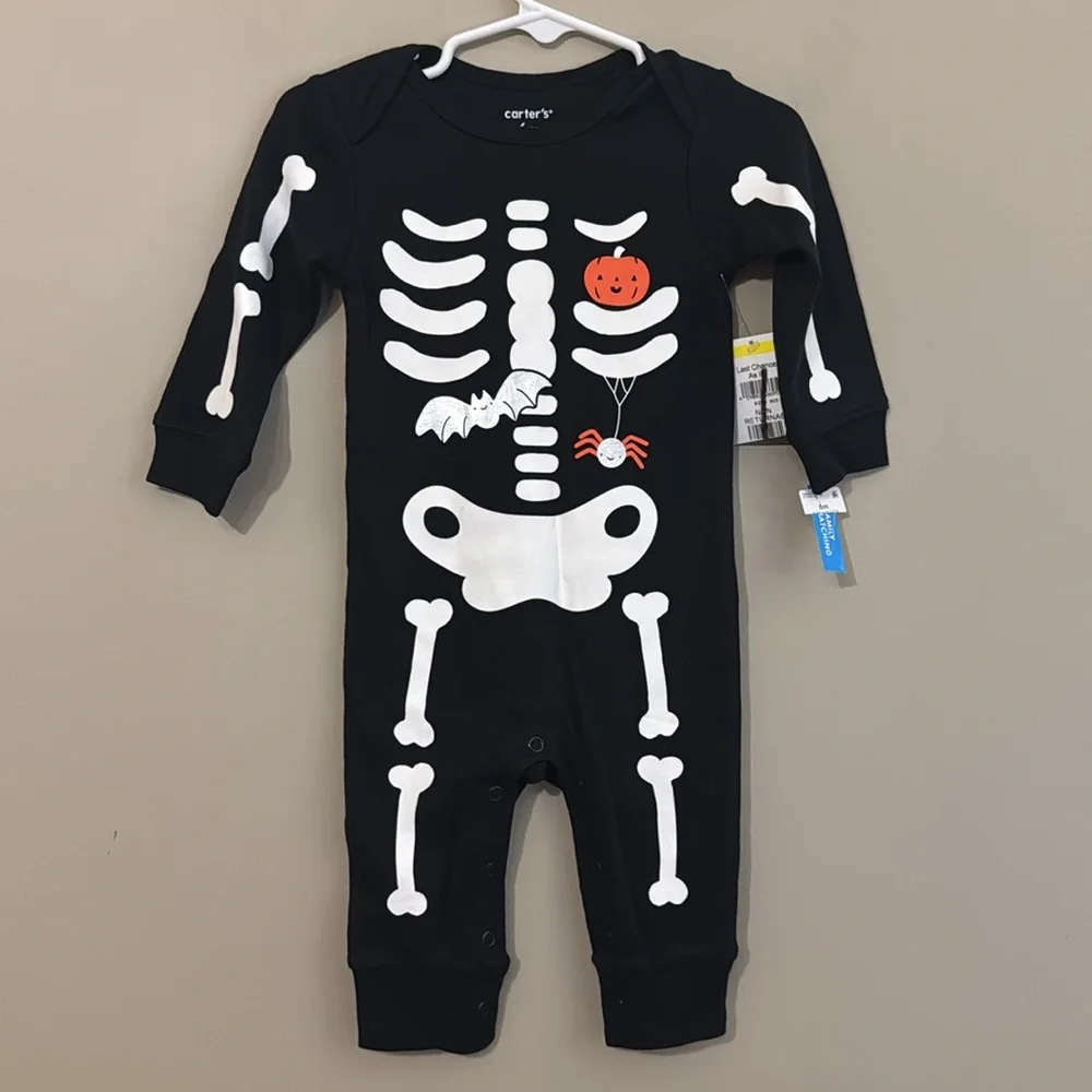 NWT- Carter's one piece skeleton black sleeper
